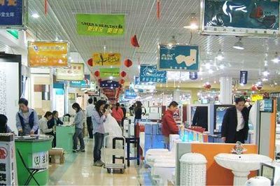 賣場(chǎng)扎堆一線城市 家居業(yè)大洗牌門店頻換主 -家居快訊-成都搜房裝修家居網(wǎng)